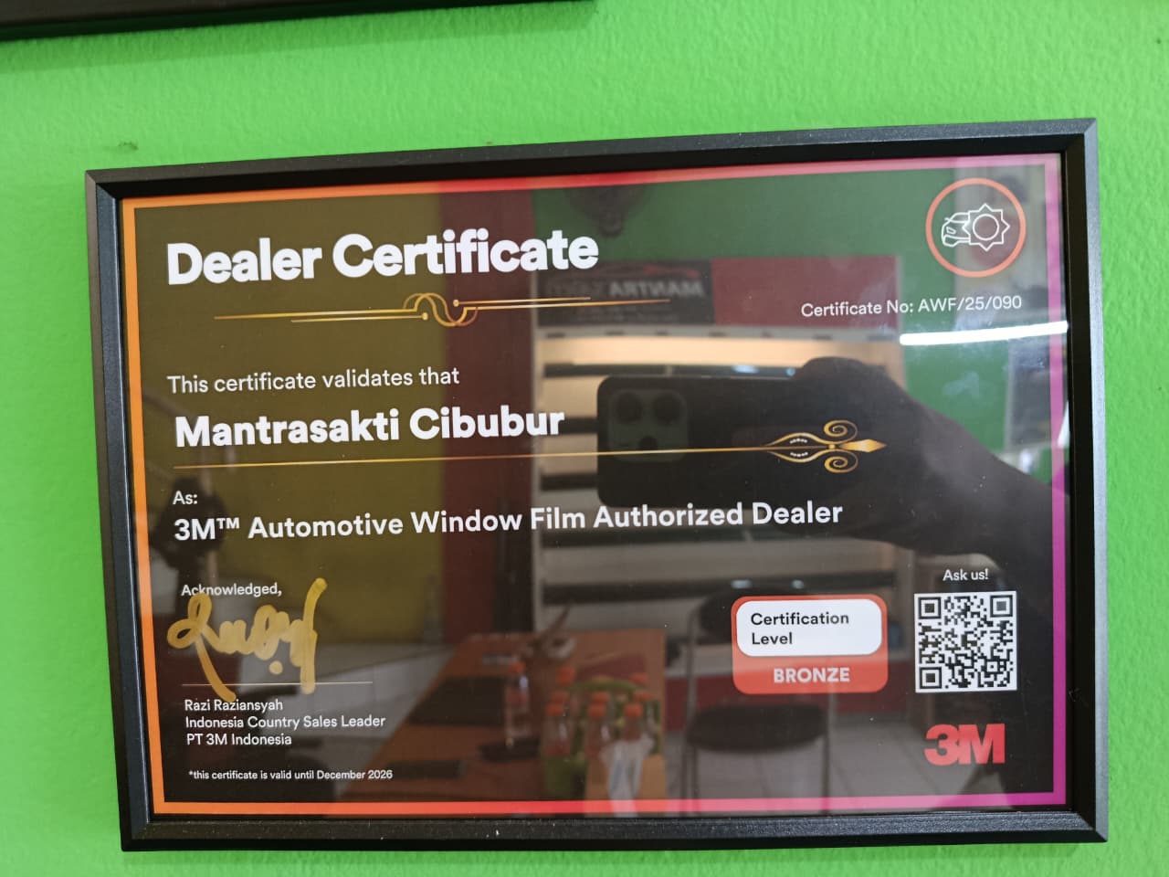 Solusi Adem Tanpa Tipu-Tipu: Mengapa Mantra Sakti Auto Film Cibubur Jadi Pilihan Utama Pasang Kaca Film 3M Asli